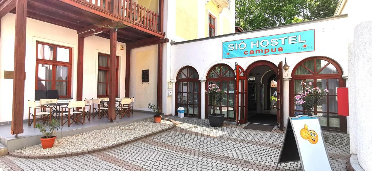 Sio Hostel Siófok Extérieur photo